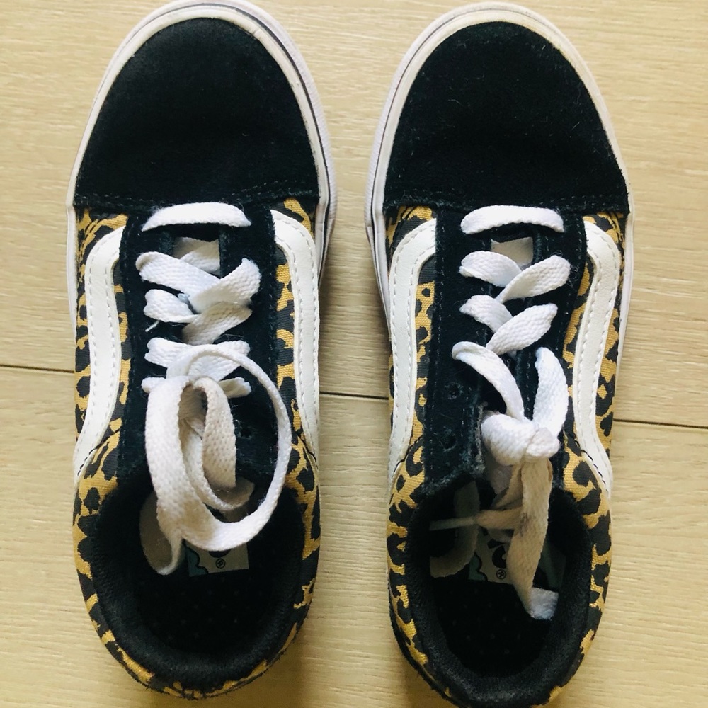 Children’s Vans sneakers animal print size 11.5